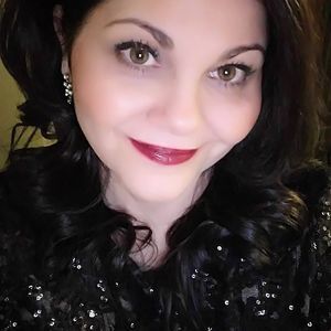 Meet your Posher, Pamela